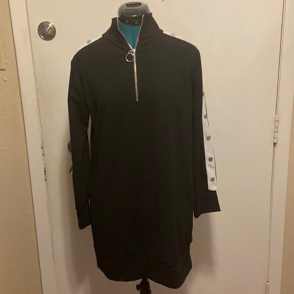 Women’s Mock neck half zip tunic top black & white: sliver studs on sleeves